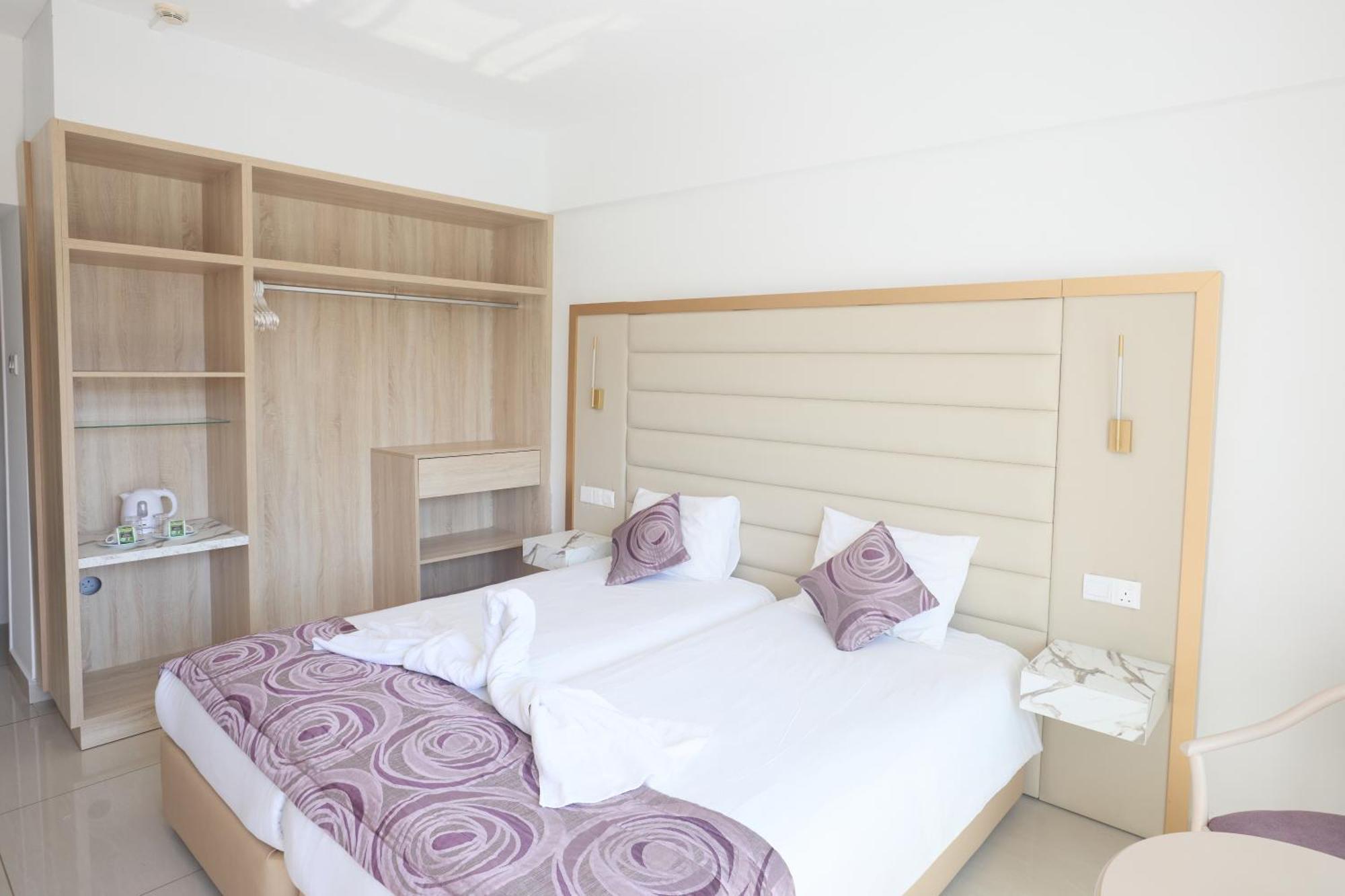 Hotel Tsokkos Protaras